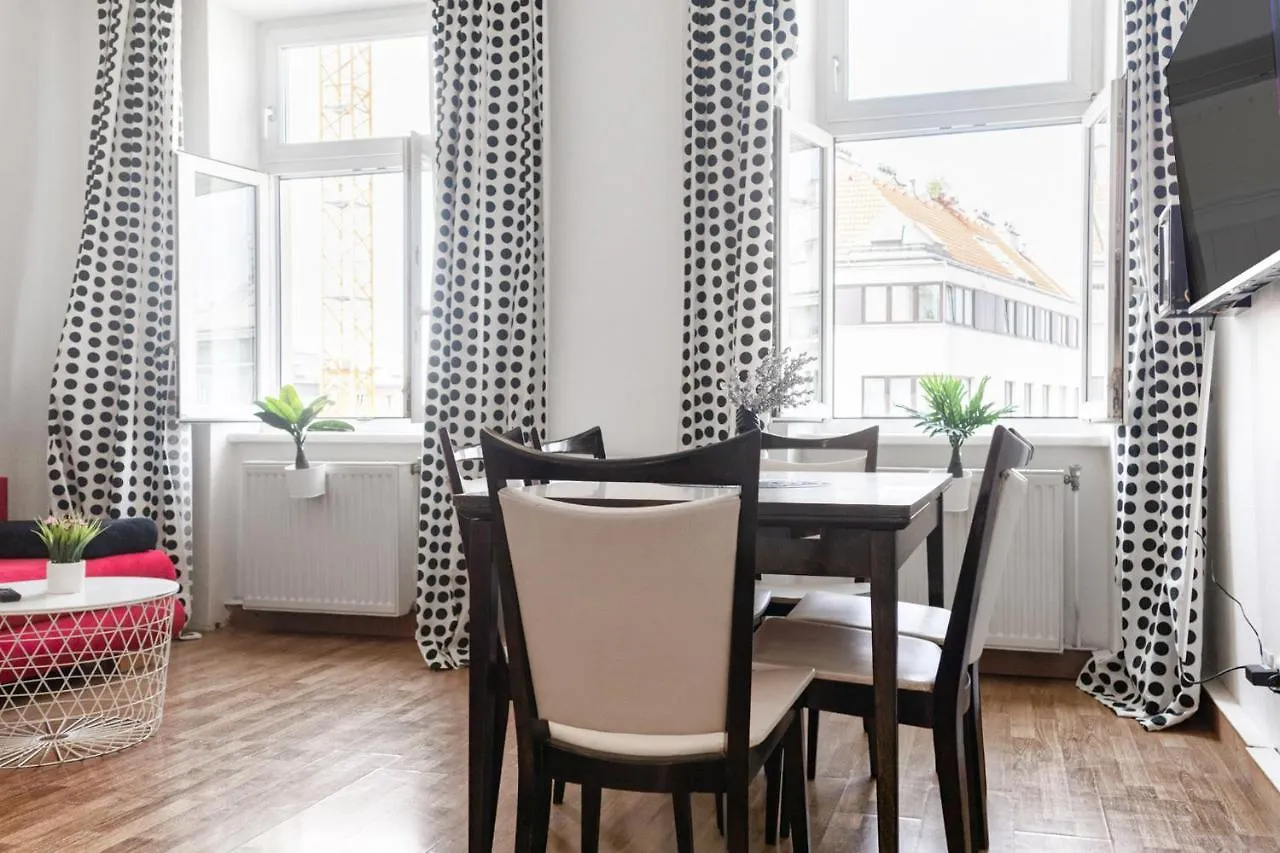 Amazing 2Br Apt Near Downtown Wiedeń 0*,